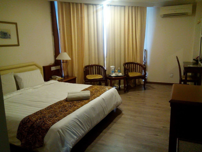Bedroom, Regal Court Hotel Kuching, Kuching