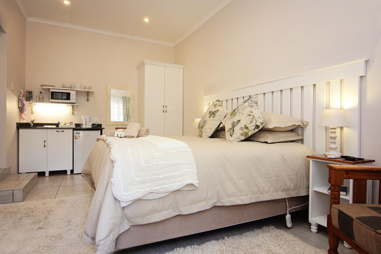 Bedroom 2, Belle Vue Bed and Breakfast, Chris Hani