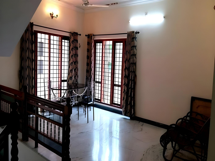 Others 4, Nenas Inn, Ernakulam