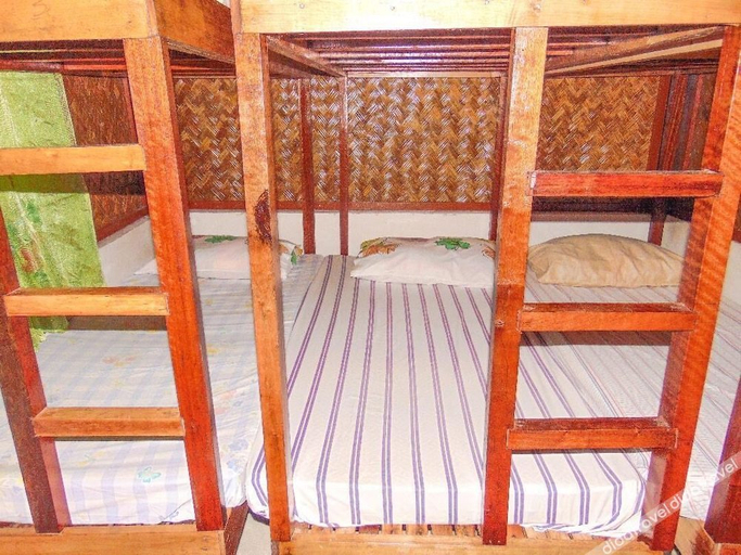 Bedroom 2, Pangulatan Beach Resort, Taytay