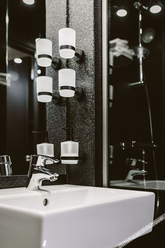 Bathroom, Hektor Container Hotel, Tallinn