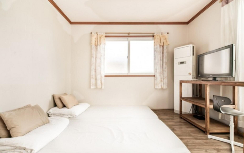 Bedroom 3, Seosan Badasarang Pension Town, Seosan