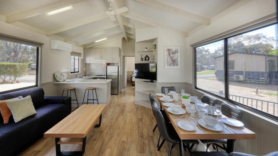 Others 3, Deniliquin Riverside Caravan Park, Deniliquin