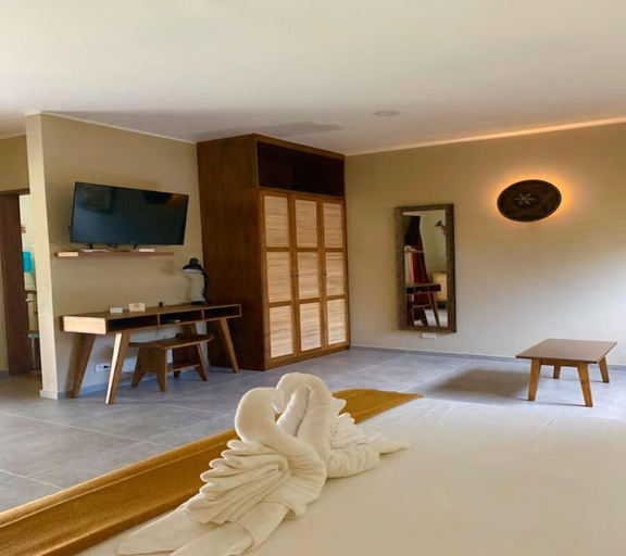 Others 4, Halamanan Residences, Panglao