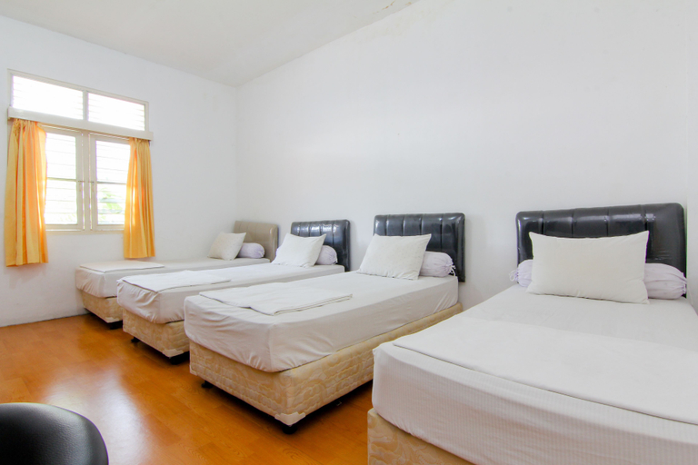Others 3, Lestari Guesthouse, Padang