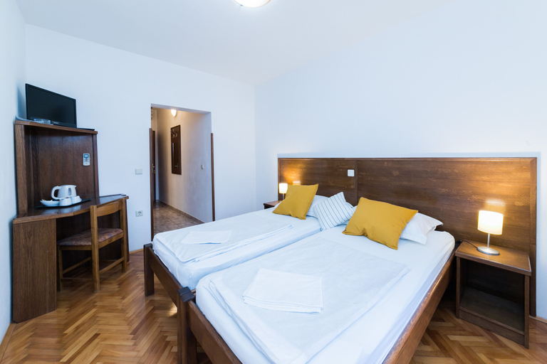 Others 4, MB Bed&Breakfast, Pag