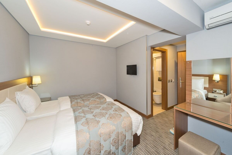 Bedroom 4, Floransa City Hotel, Fatih