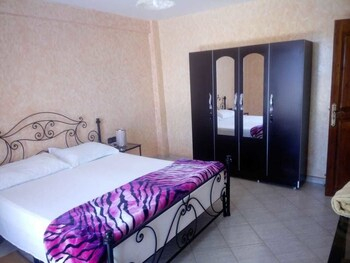 Others 5, Chabella Auberge, Agadir-Ida ou Tanane