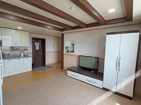 Others 5, Daecheon Resortel, Boryeong