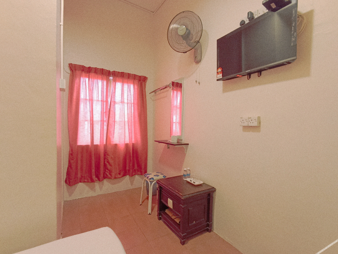 Bedroom 3, The Hotel Tudor Inn, Cameron Highlands
