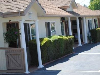 Others 4, Rose Bowl Motel, Los Angeles