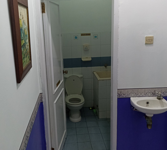 Bathroom, Tempat Nginap 2BR Ciater Highland Resort, Subang