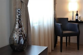 Others 4, Hotel Vier Jahreszeiten Berlin City, Berlin