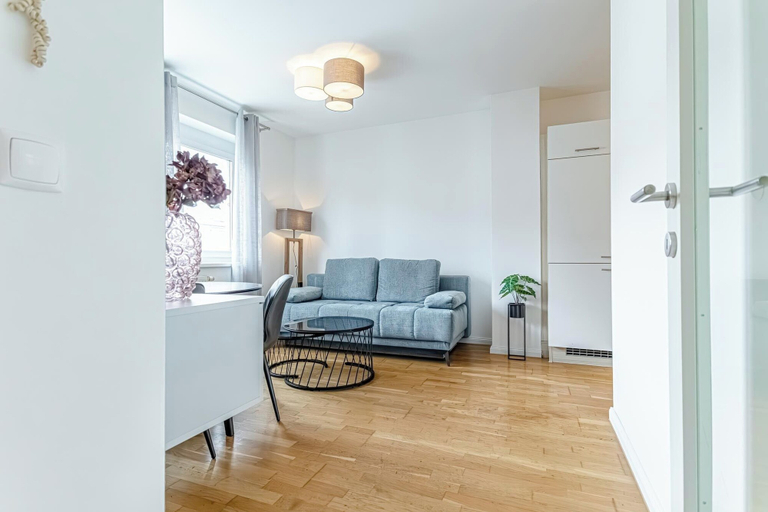 Living area 4, Chic 1BR with 1LV Apt In Central Vienna, Wien