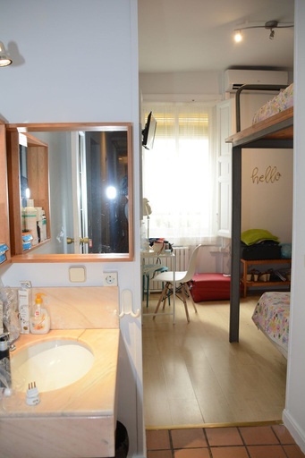 Others 3, Alvaro Residencia, Madrid