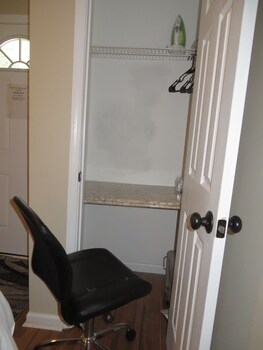 Others 2, The King Suites, Fulton