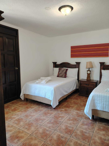 Room 2, Alcázar de San Bartolo, Antigua Guatemala