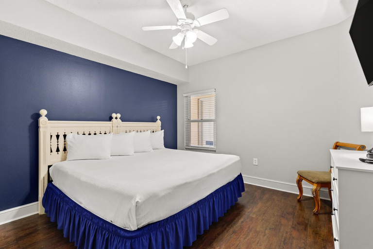Bedroom 3, Majestic Beach Resort by Resort Collection, Bay