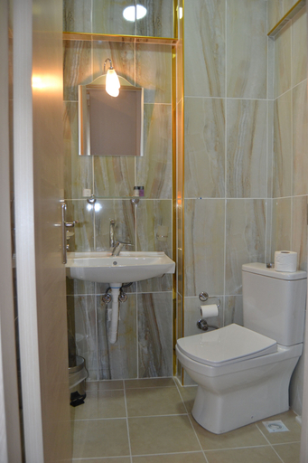 Bathroom 4, GRAND KRONE HOTEL, Çınarcık