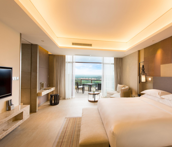 Bedroom 3, DoubleTree by Hilton Resort Hainan - Chengmai, Hainan