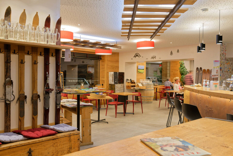 Food & Drinks 4, Hôtel Terminus, Entremont