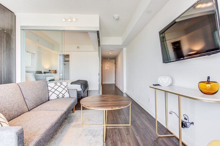 Others 2, Avalon Suites Yorkville, Toronto