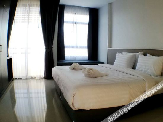 Others 5, S-Tawan Hotel & Convention, Muang Maha Sarakam