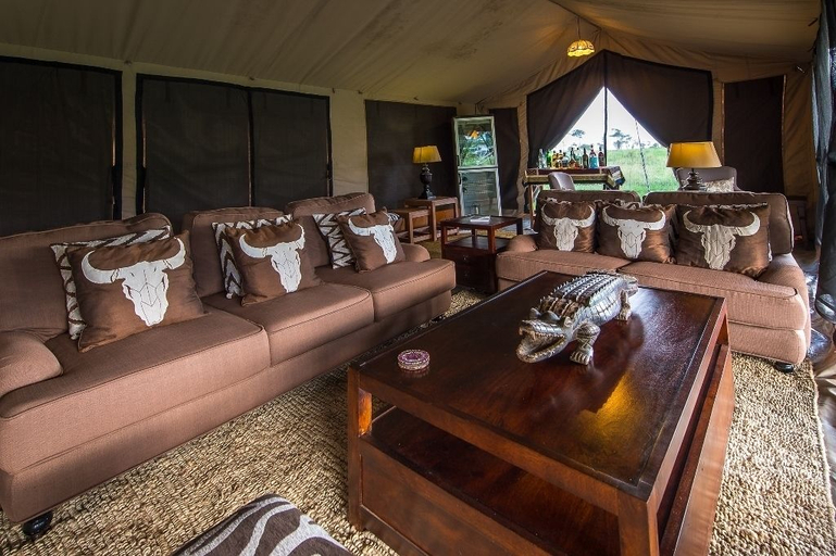Others 5, Serengeti River Camp, Serengeti