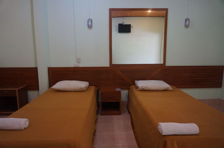 Bedroom 2, Thumneab Guesthouse, Khiri Ratthanikhom