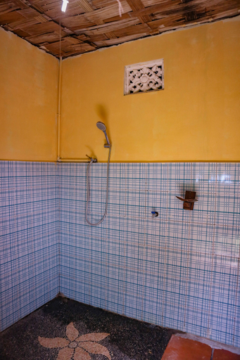 Bathroom 3, プリ サニー キャンピング, Buleleng