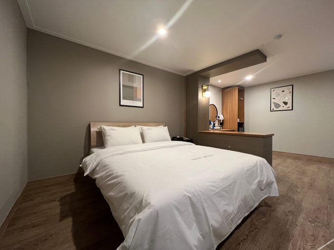 Bedroom 2, Suwon (Seryu Station) Phoenix, Suwon