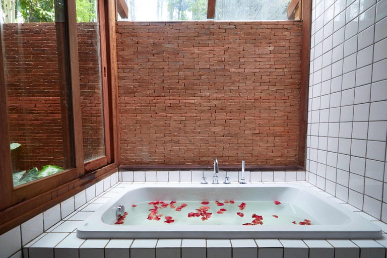 Bathroom 4, Athita The Hidden Court Chiang Saen, Chiang Saen
