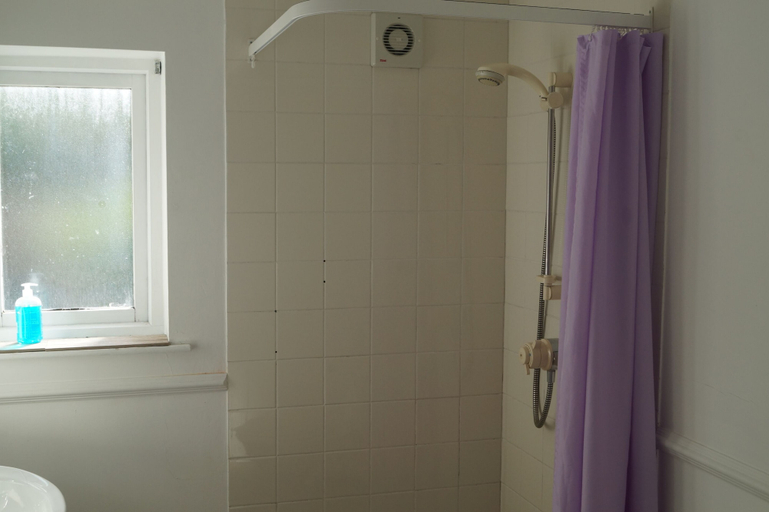 Bathroom 3, The Narrows Guesthouse, North Down and Ards