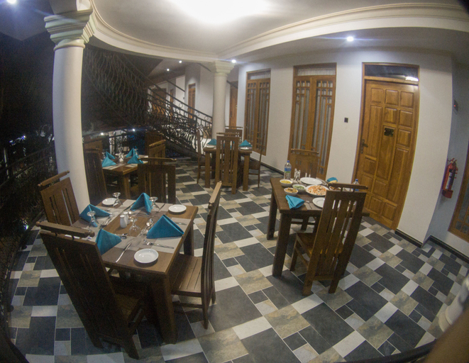 Food & Drinks 4, L's Lanka, Dambulla
