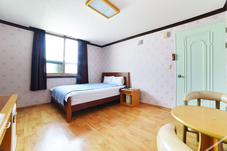 Bedroom 2, Yeosu Rosen, Yeosu