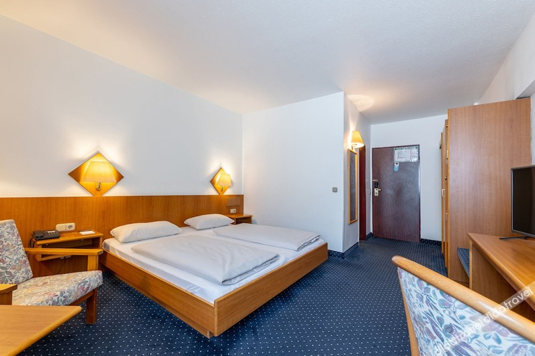 Bedroom 2, Trip Inn Hotel Airport Russelsheim, Groß-Gerau