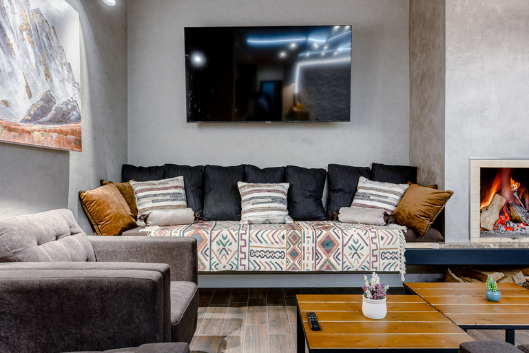 Others 5, Hotel Tsiga, Kazbegi