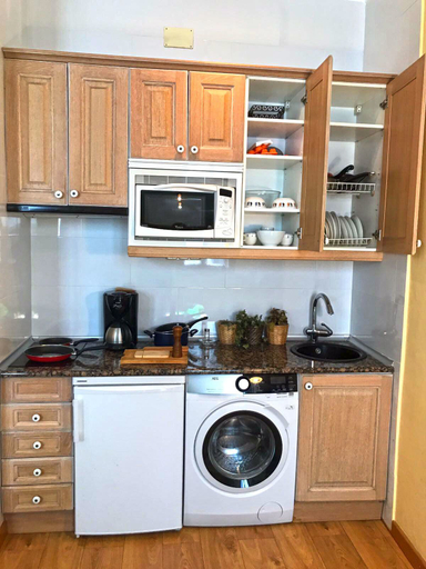 Private kitchen 2, SOL- CARLOS V Apartaments, Madrid