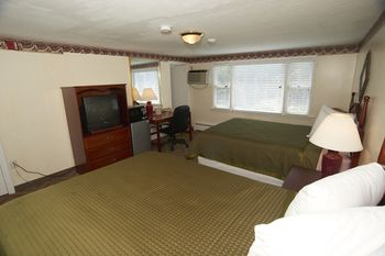 Others 5, Knights Inn Centerville, Barnstable