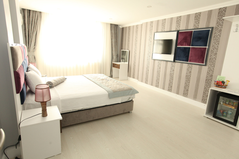 Others 4, Akar Hotel, Merkez