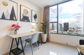 Others 2, Minimalist Apartment Rivergate, District 4