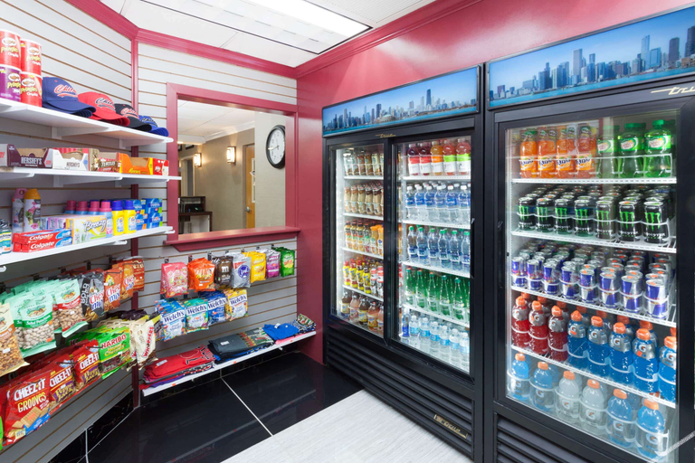 Food & Drinks 5, Ramada Plaza by Wyndham Chicago North Shore, Cook