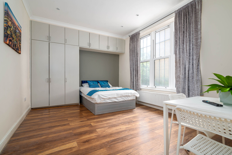 Bedroom 2, 캠든 스위트, London