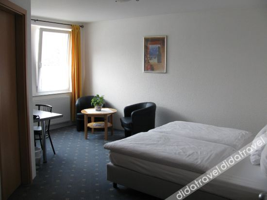 Others 5, Hotel Abalone, Remscheid