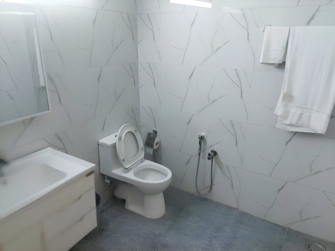 Bathroom, Belmont Naran, Hazara