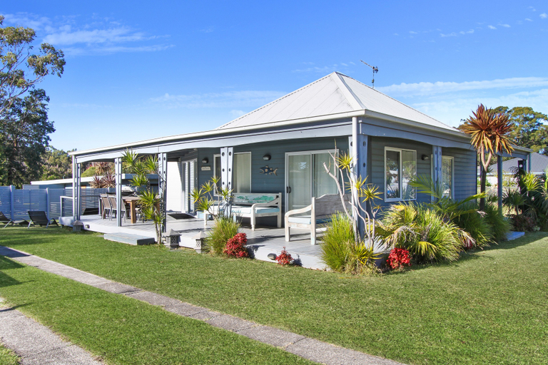 Others 3, Huskisson Holiday Motel Cabins, Shoalhaven - Pt B