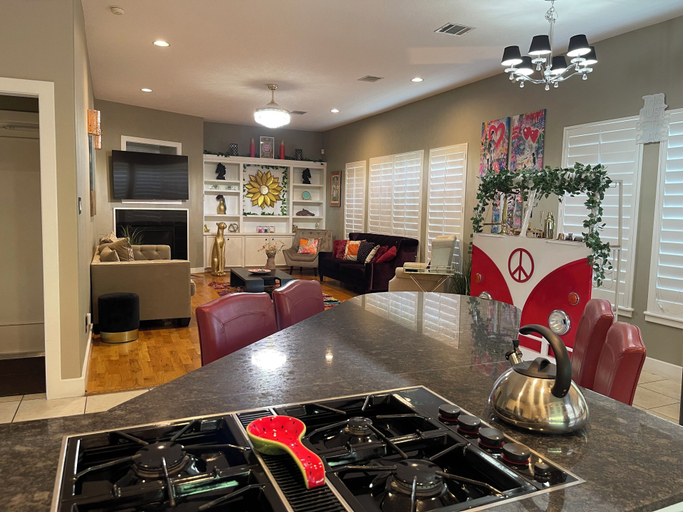 Others 5, TUSCAN VILLA, Houston