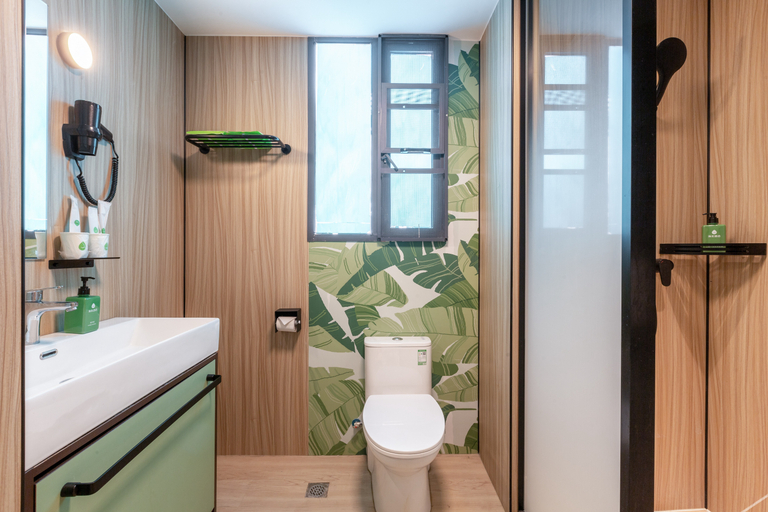 Bathroom 3, Hi Inn Wuhan Yellow Crane Tower, Wuhan