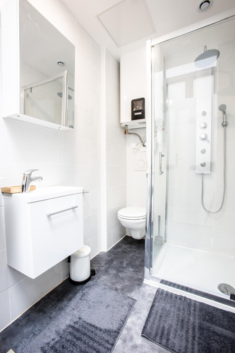 Bathroom 2, Flandres Appart' Hotel - Schepers, Nord