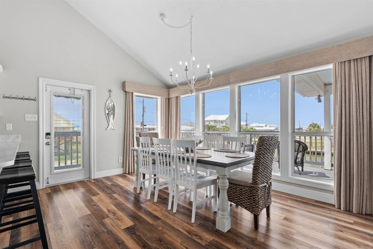 Dining 5, Pier Pressure - 301 Port Royal St 3 Bedroom Home, Mobile